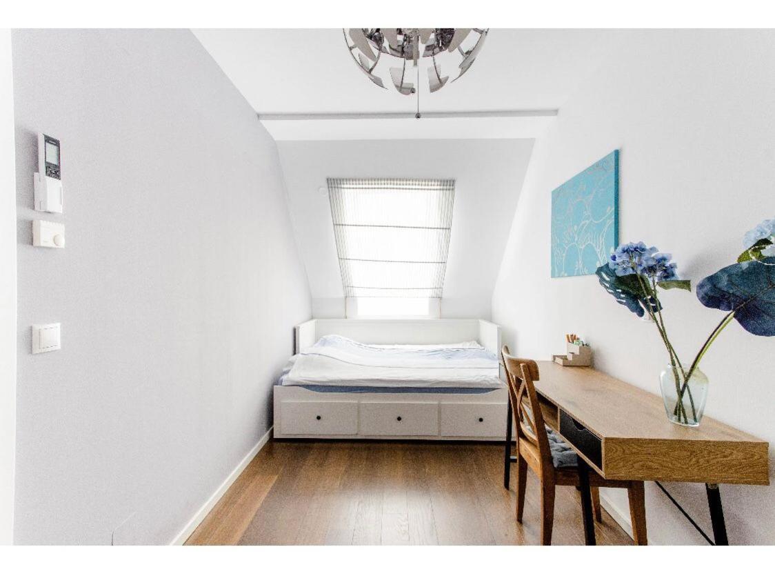 Stylish Rooms, Sunny Terrace In Vienna City Center Экстерьер фото